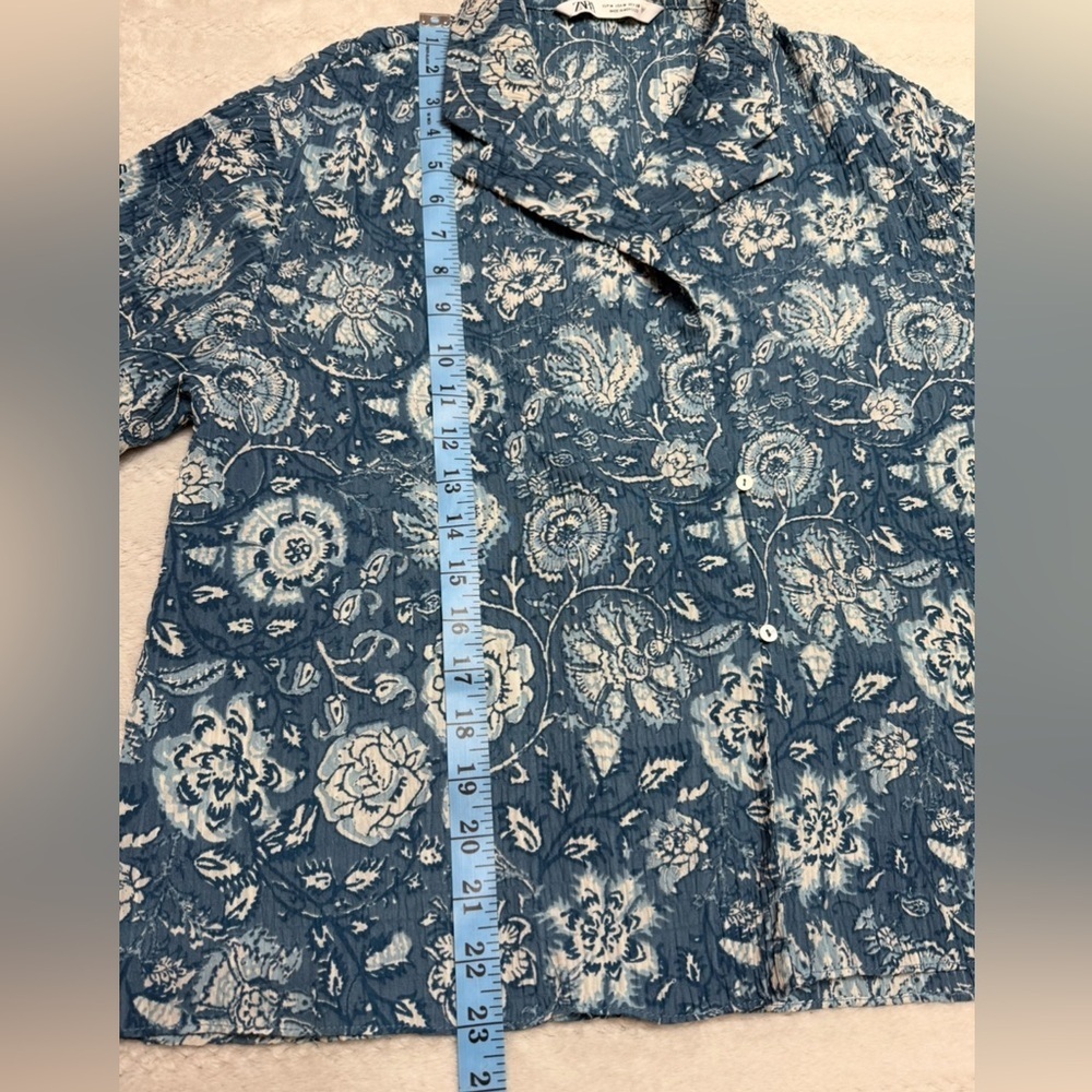 Zara Floral Blue Women's Top Size Medium - Picture 5 of 6